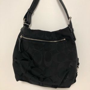 COACH Shoulder Pursue